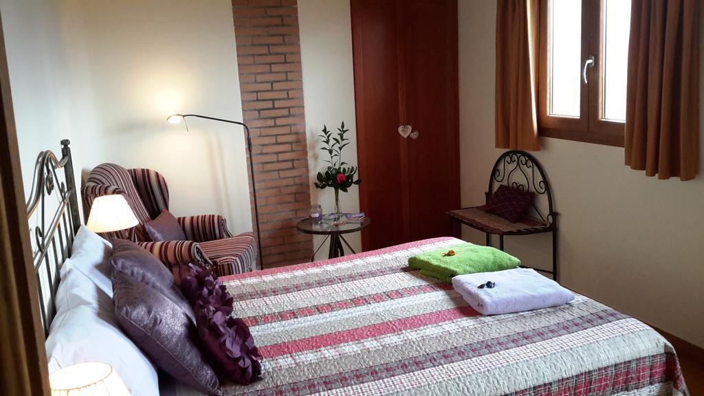 El Acebo de San Miguel La Trucha Del Arco Iris Bed & Breakfast エクステリア 写真